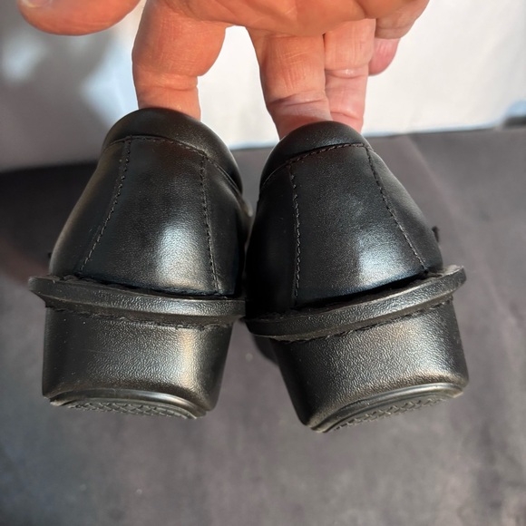 Alegria Sz 41 Day 601 Leather Flats With Small Platform Hook & Loop Closure - Picture 8 of 8